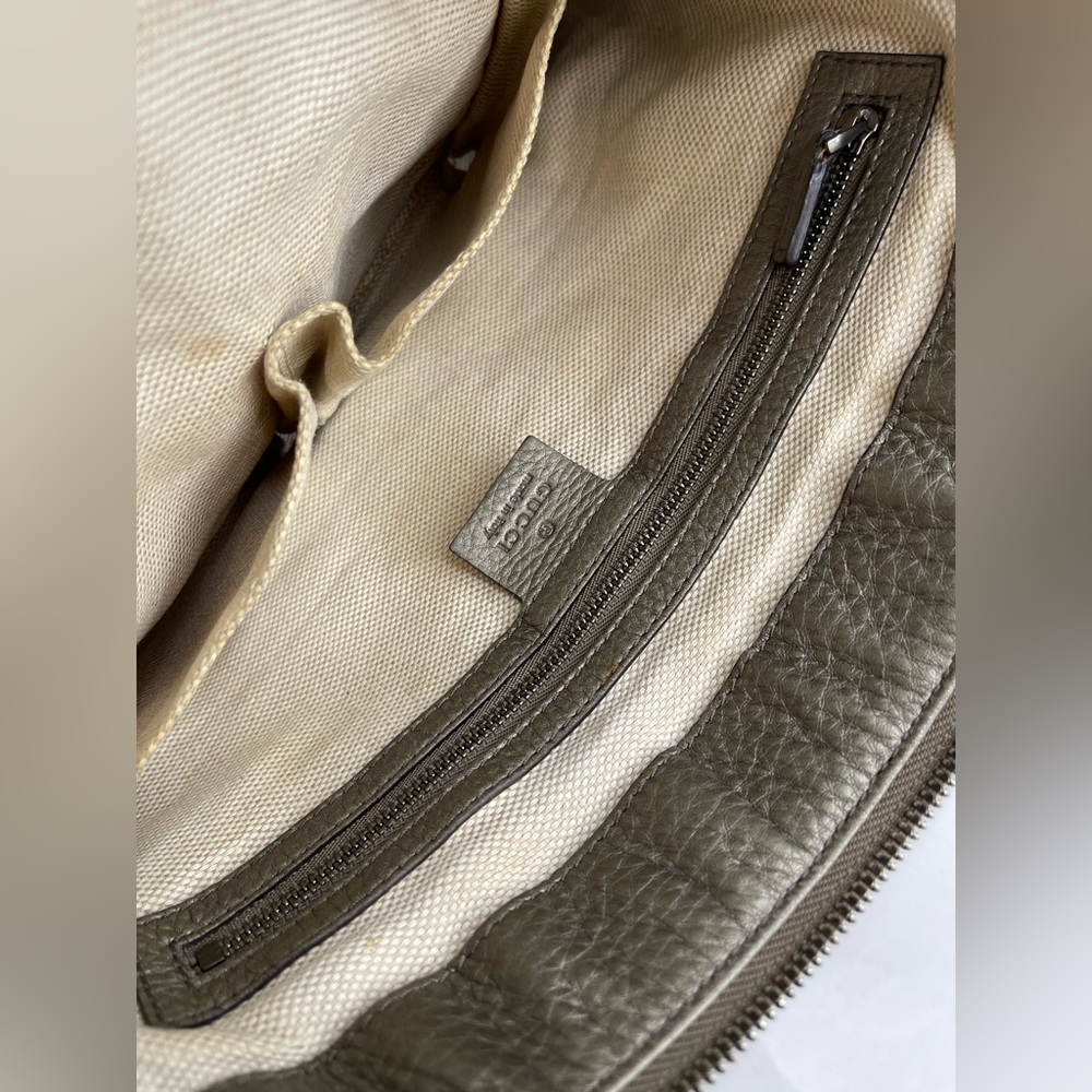 Gucci Soho Tote w/ Zipper - Picture 13 of 16